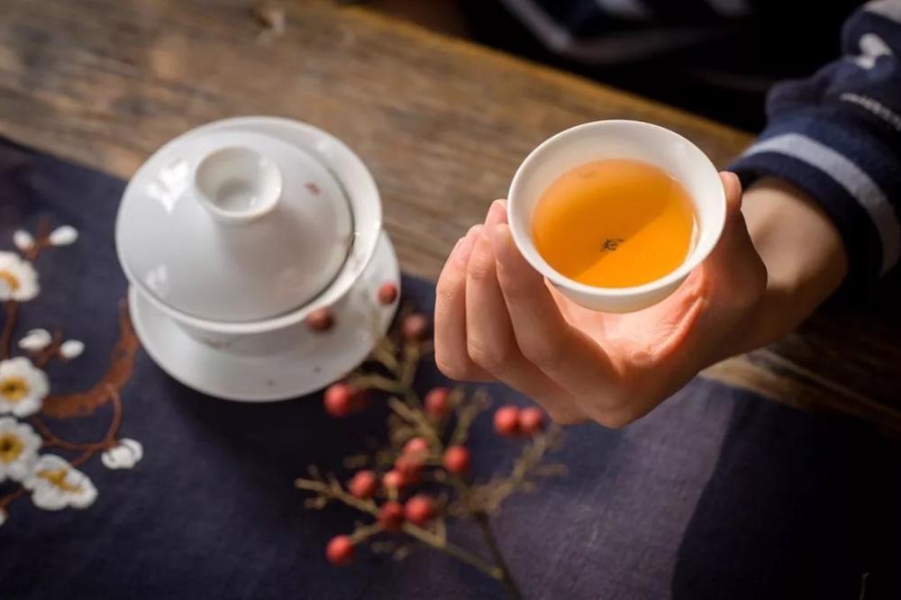 浓茶的标准是什么？大众日常喝茶，怎么喝更养生？